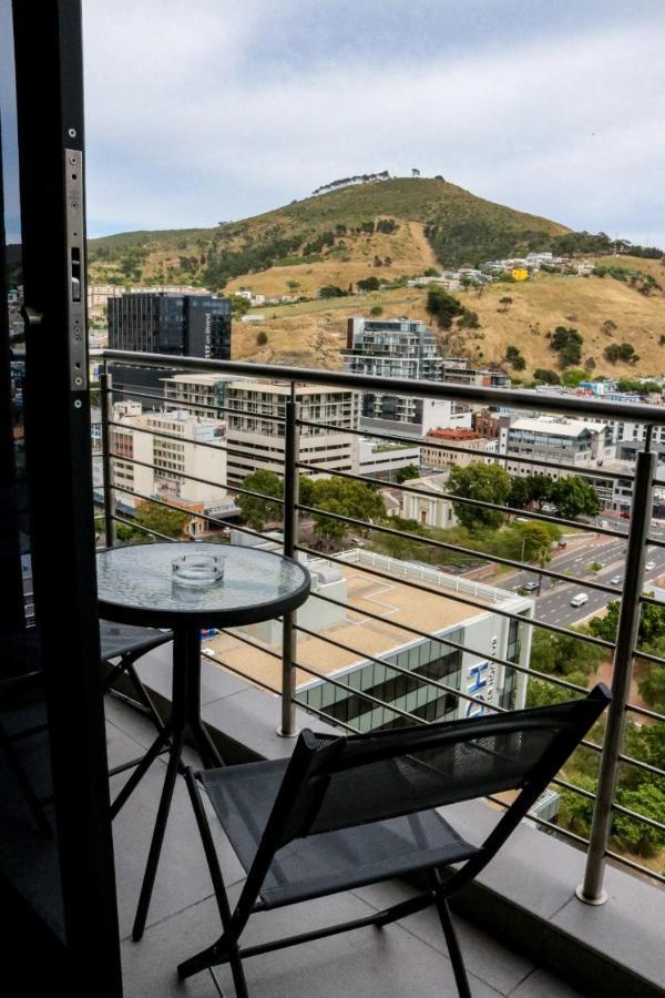 2218 At 16 On Bree Apartment Cape Town Ngoại thất bức ảnh